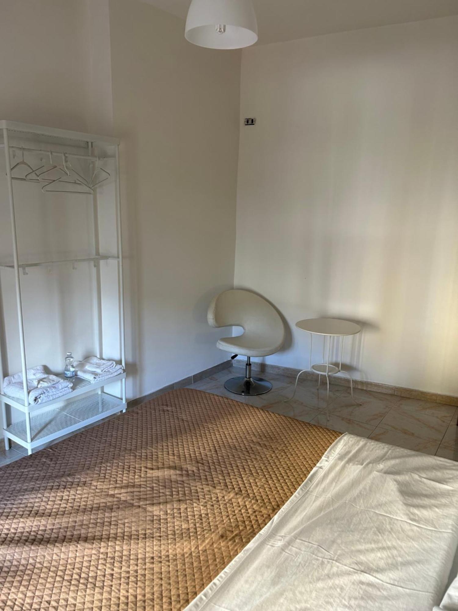 Bed & Breakfast Happy Fly Now